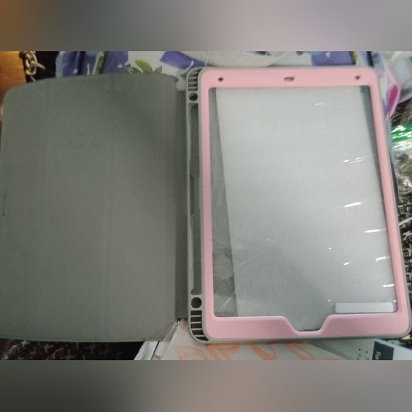 💋IBlasom Cosmo iPad case💋 - Picture 2 of 3